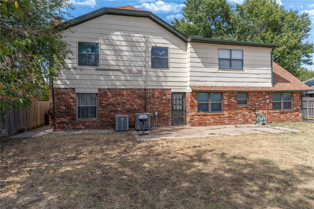 212 Americana Court Property Photo 42