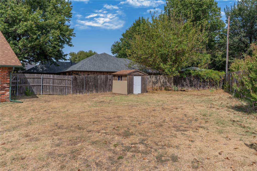 212 Americana Court Property Photo 44