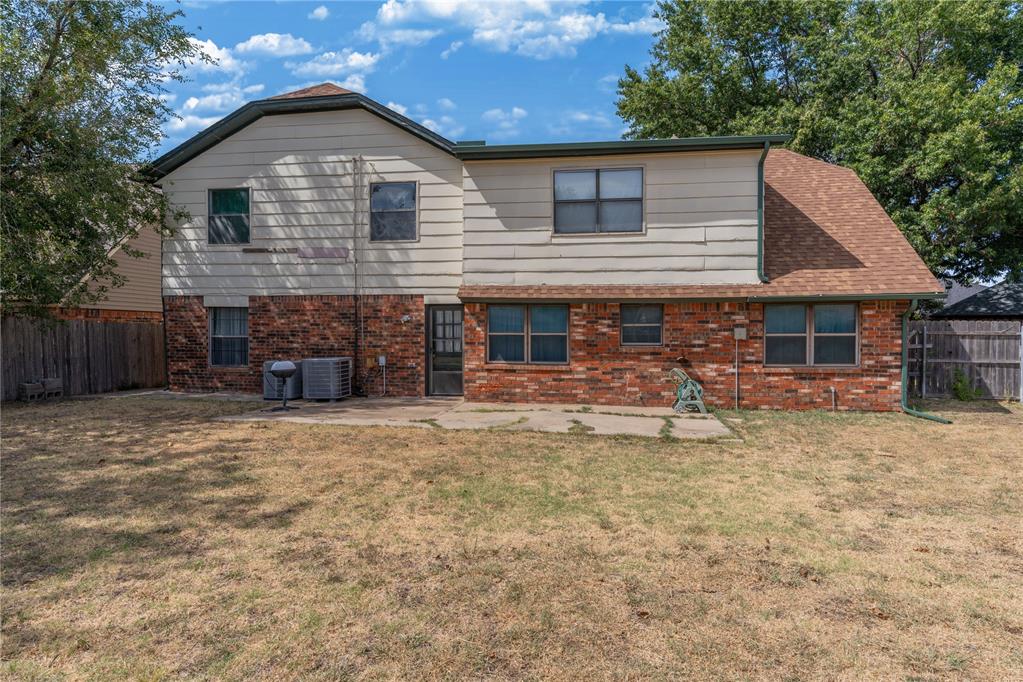 212 Americana Court Property Photo 45