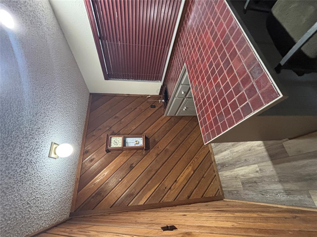 417 Boulder Court Property Photo 8