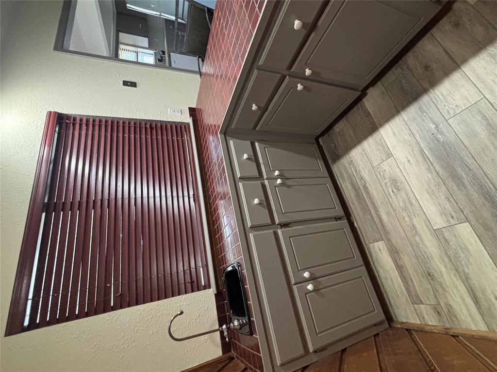 417 Boulder Court Property Photo 9