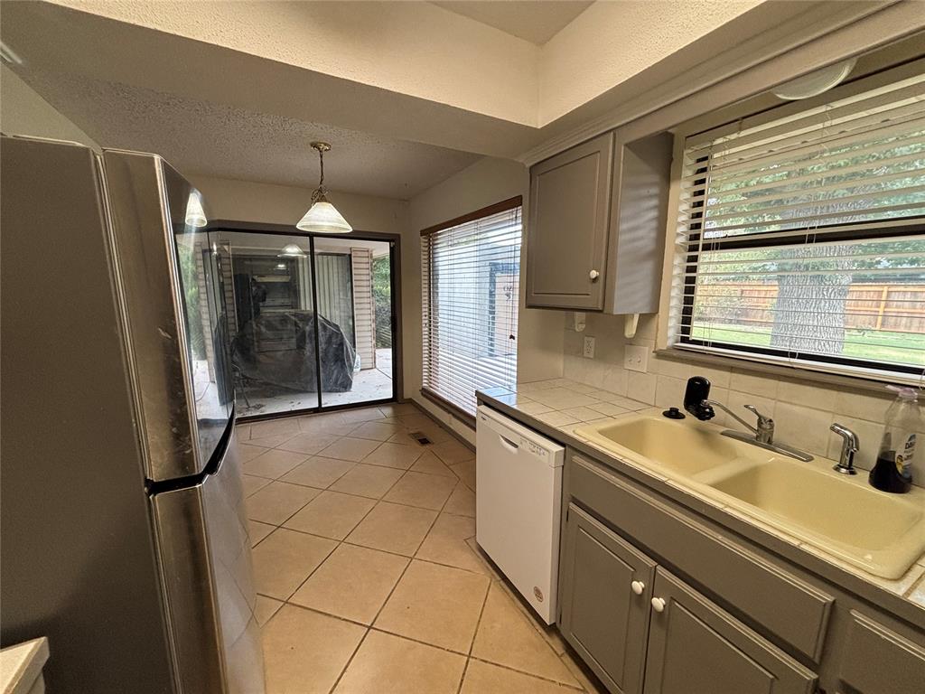 417 Boulder Court Property Photo 18