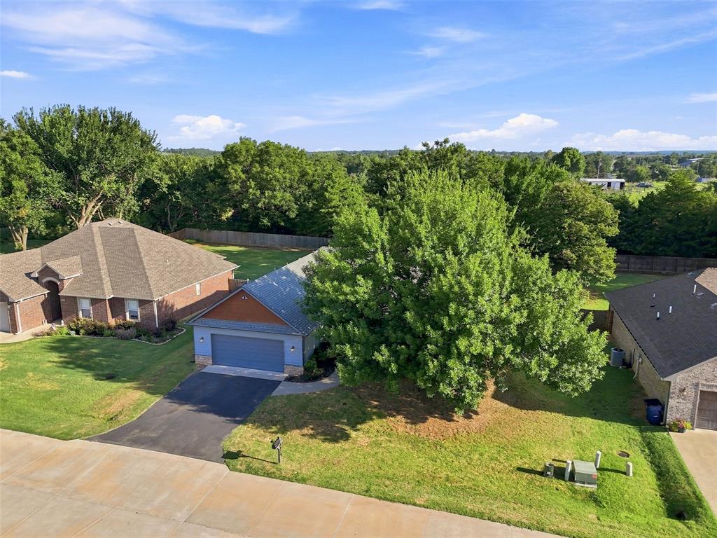 4824 W Oakcrest Road Property Photo 7
