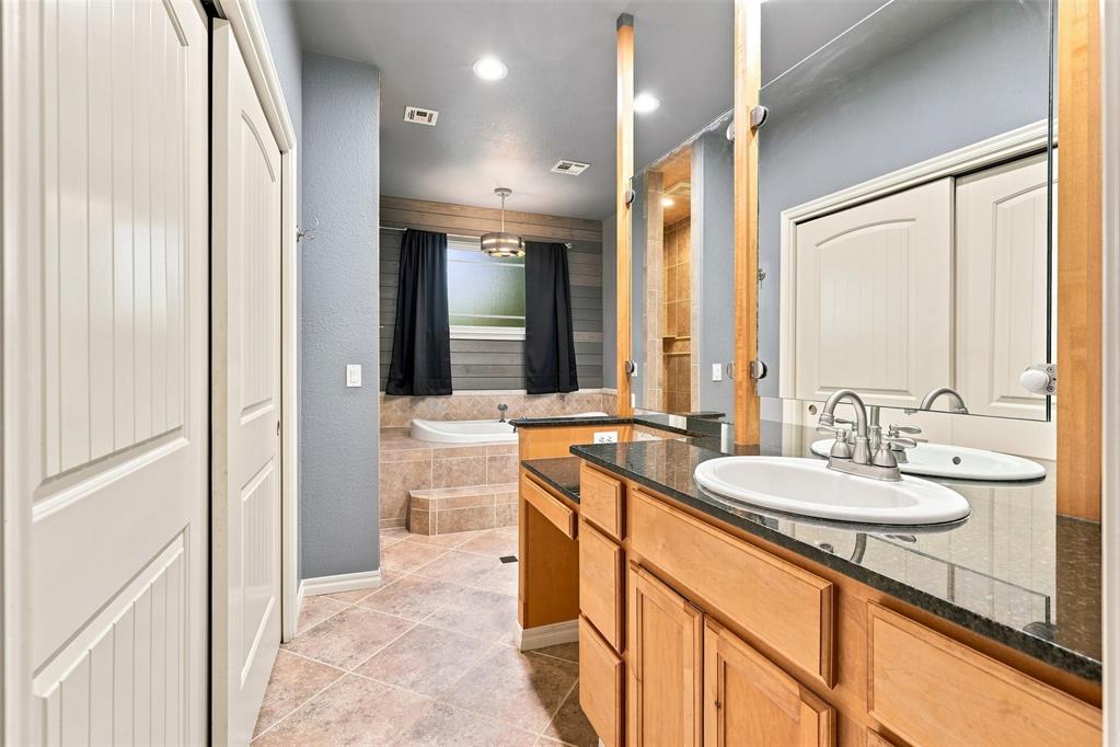 4824 W Oakcrest Road Property Photo 25