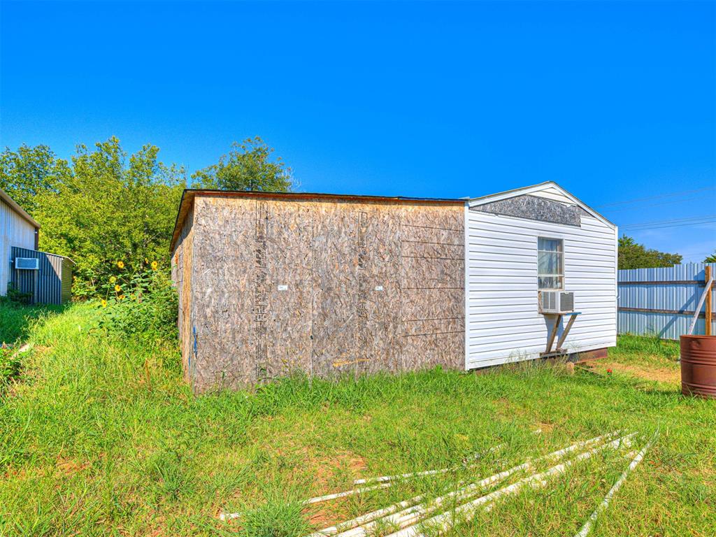 1201 E 15th Street Property Photo 21