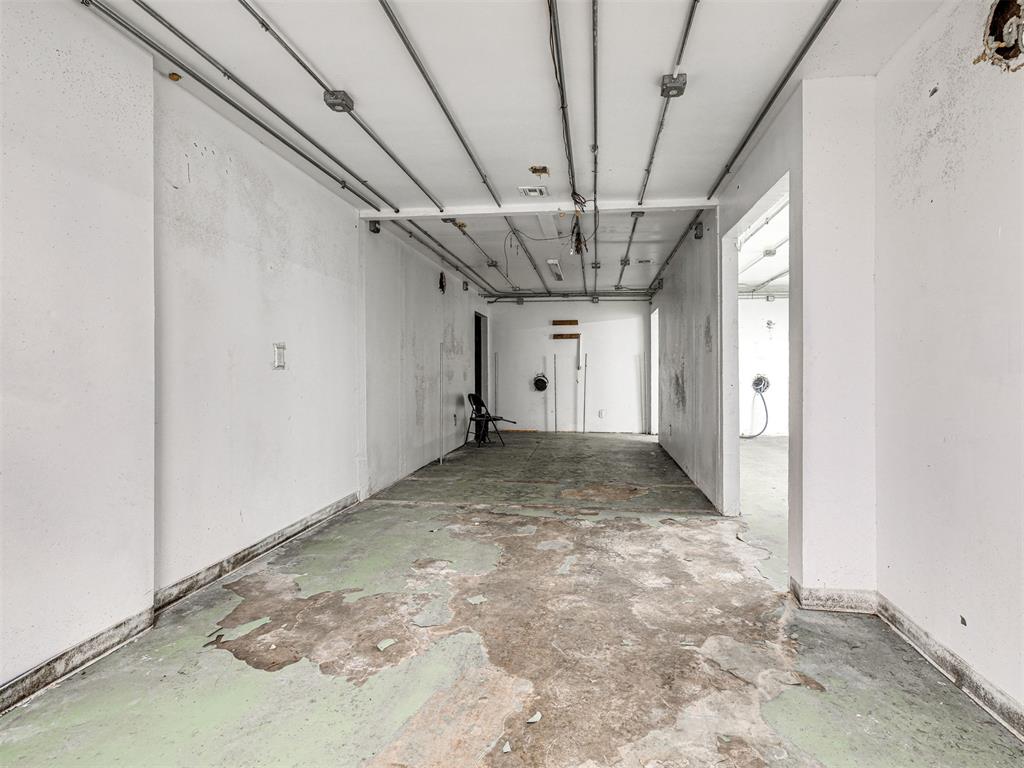 1201 E 15th Street Property Photo 32