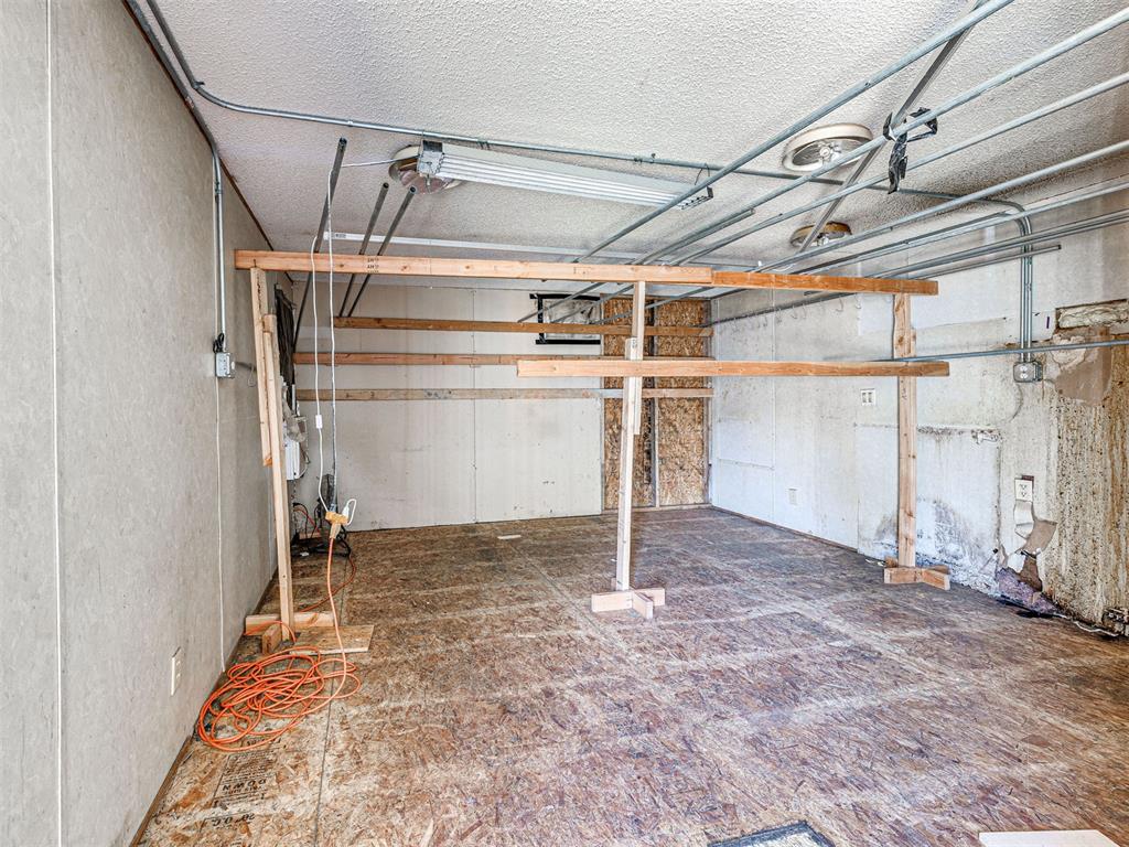 1201 E 15th Street Property Photo 37