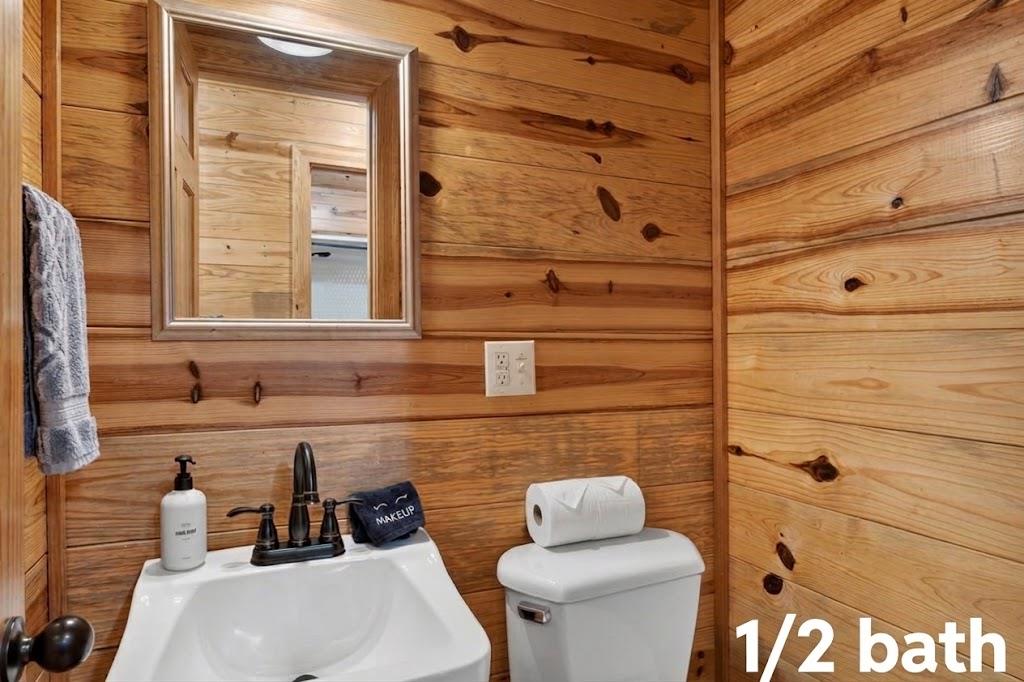 123 Alexis Lane Property Photo 13