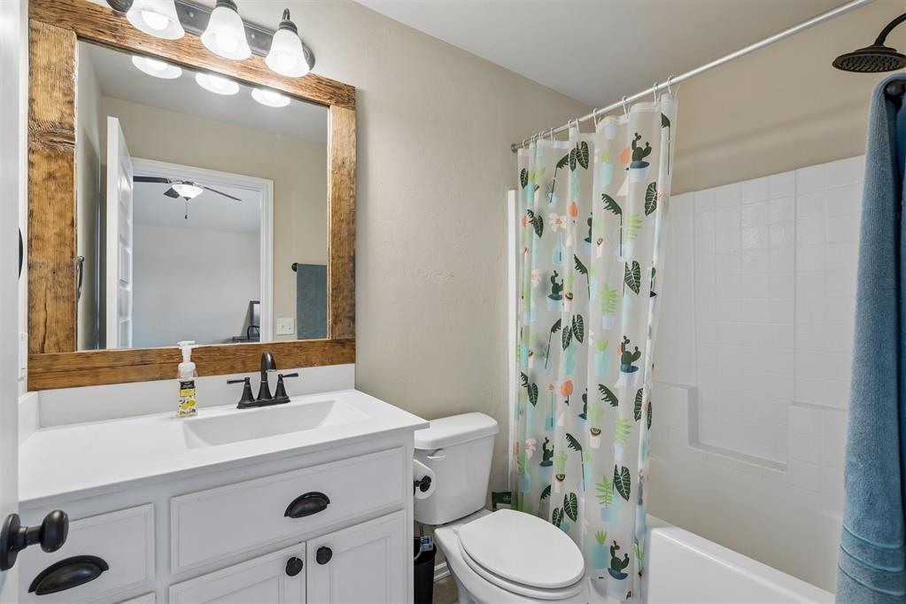 11024 Nw 95th Street Property Photo 19