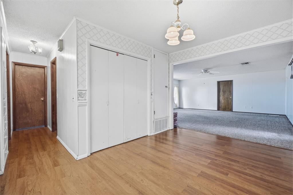 108 N Ann Street Property Photo 13