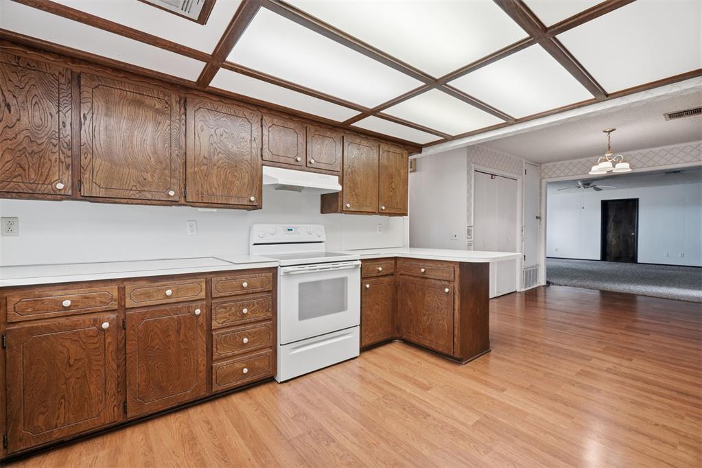 108 N Ann Street Property Photo 17