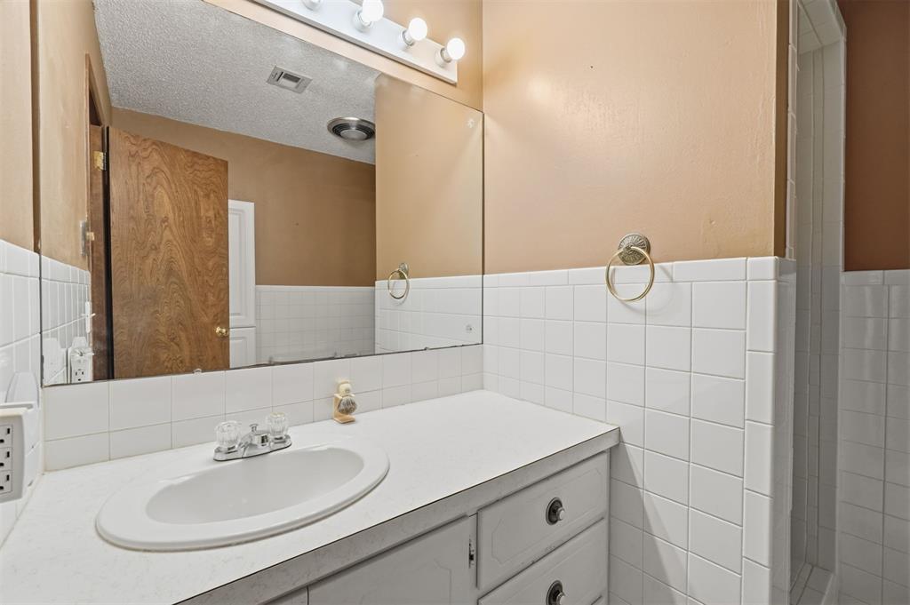 108 N Ann Street Property Photo 25