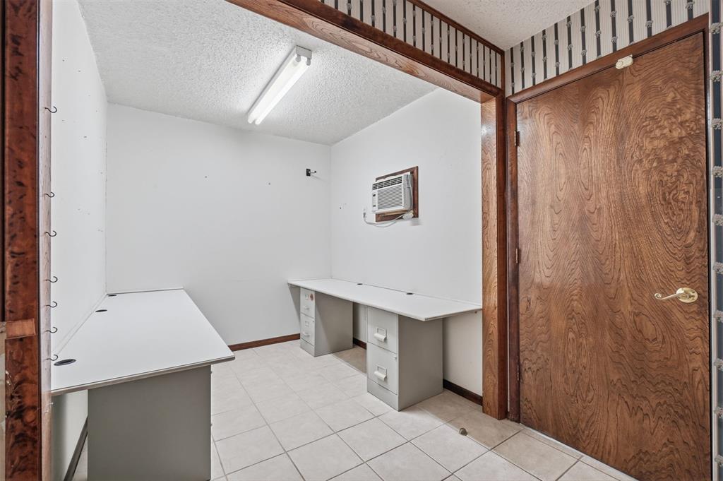 108 N Ann Street Property Photo 35
