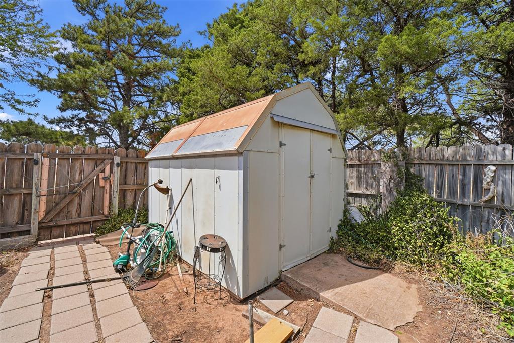 108 N Ann Street Property Photo 40