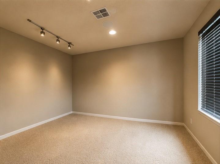 1710 Dorchester Drive Property Photo 16