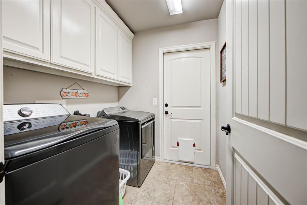 7129 Nw 145th Street Property Photo 41