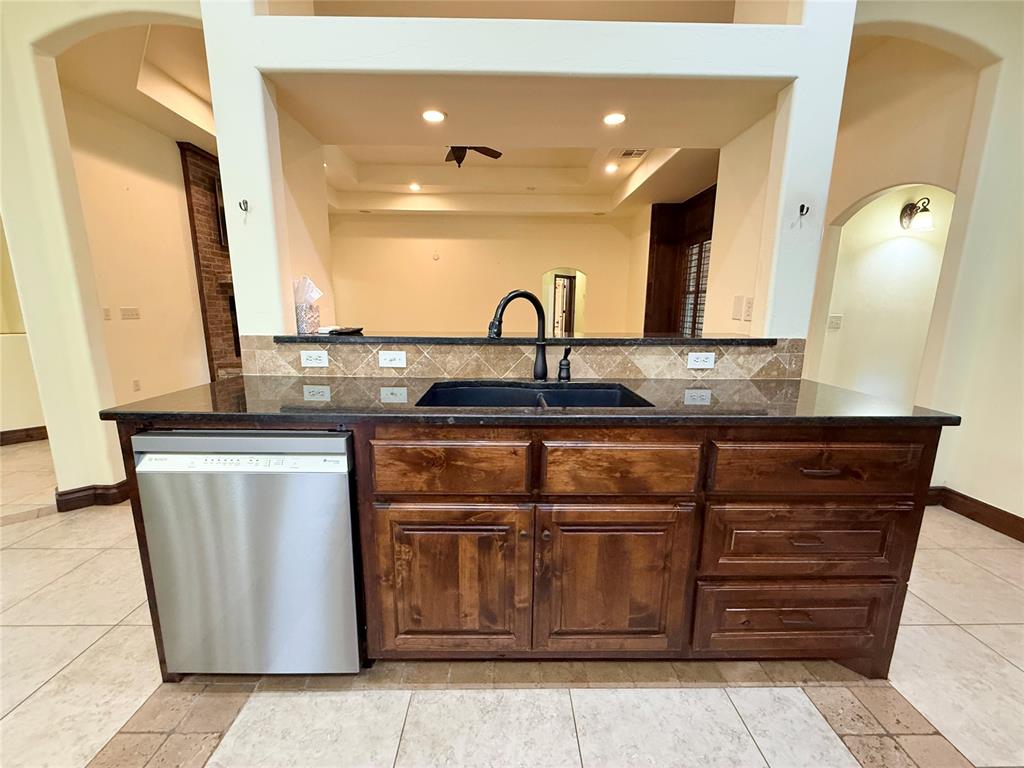 17820 Se 104th Street Property Photo 17