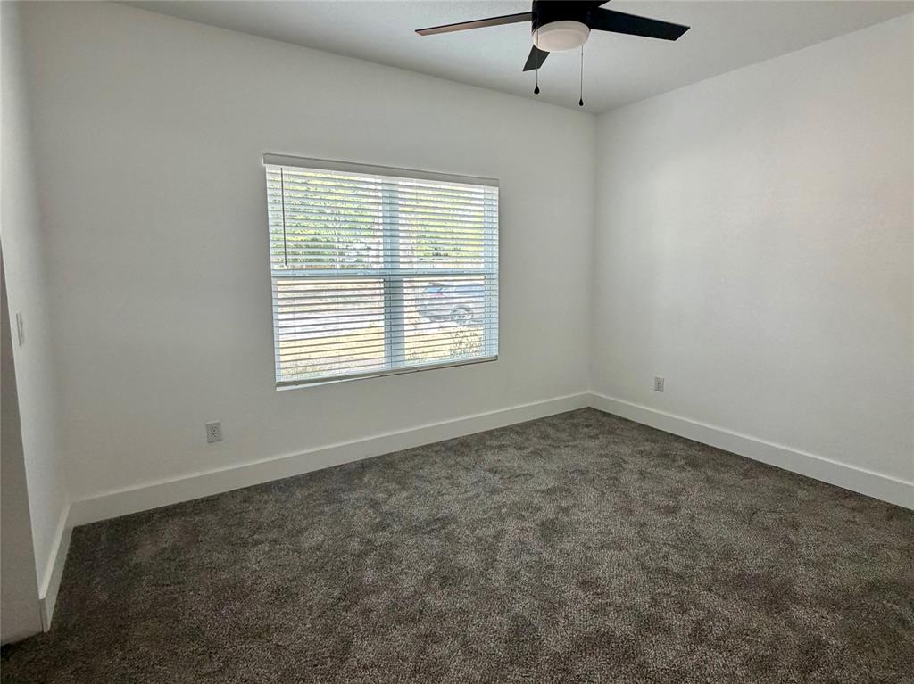 402 Se 1st Avenue Property Photo 16