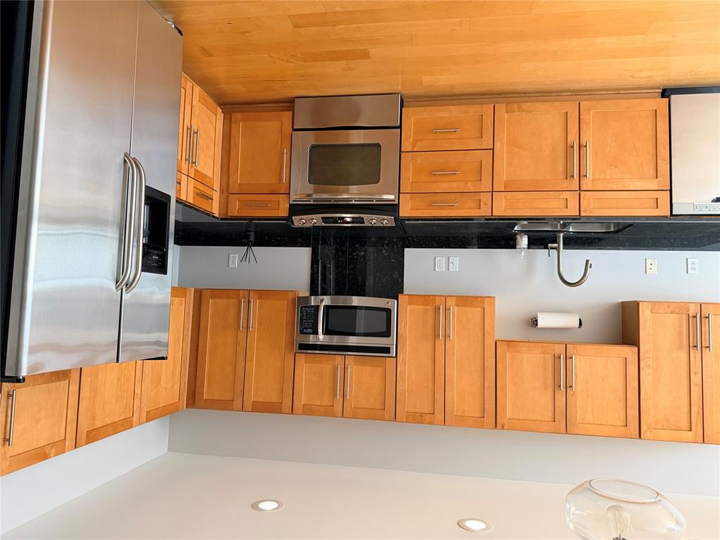 444 N Central Avenue 106 Property Photo 6