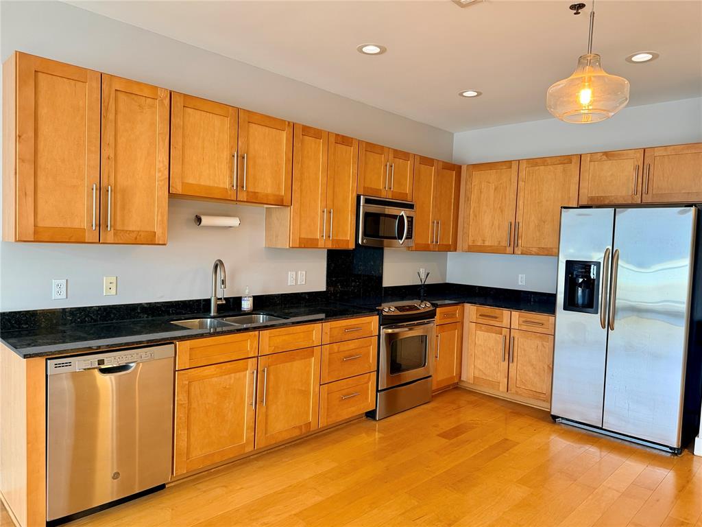 444 N Central Avenue 106 Property Photo 7