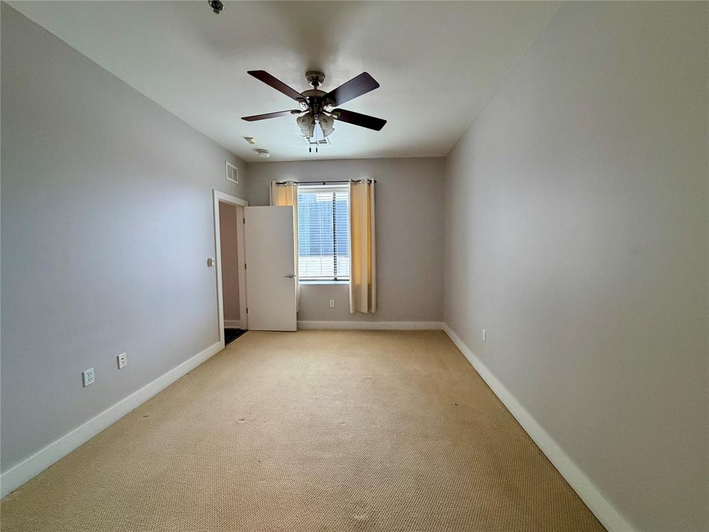 444 N Central Avenue 106 Property Photo 15