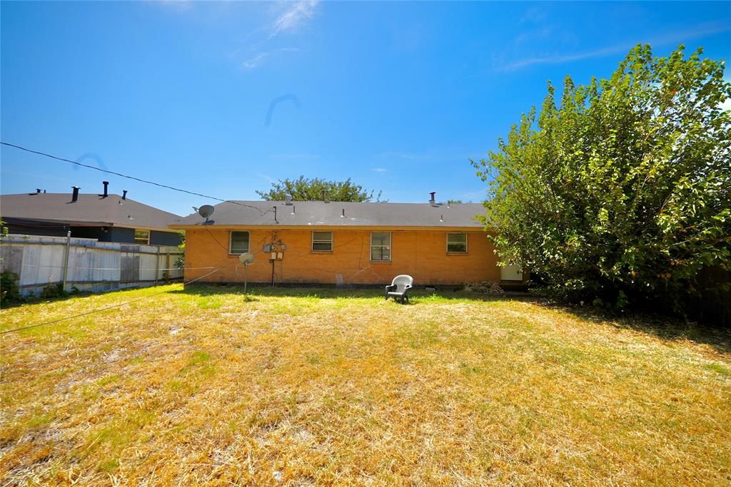 5900 S Broadway Avenue Property Photo 19