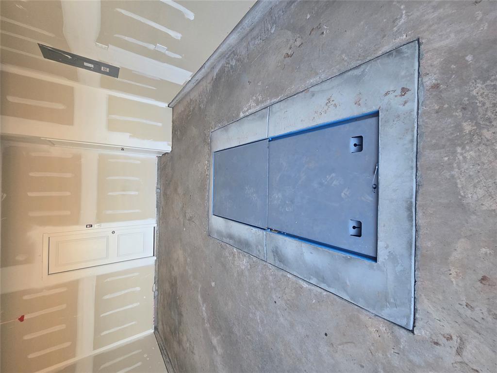 20517 Mule Deer Drive Property Photo 3