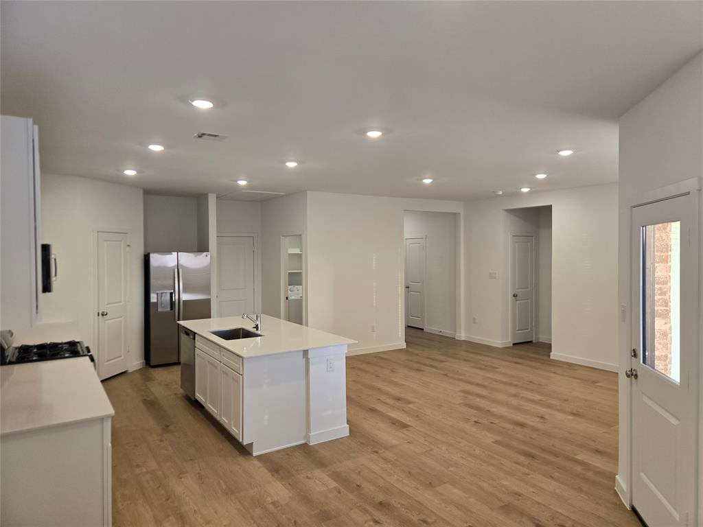 20517 Mule Deer Drive Property Photo 13