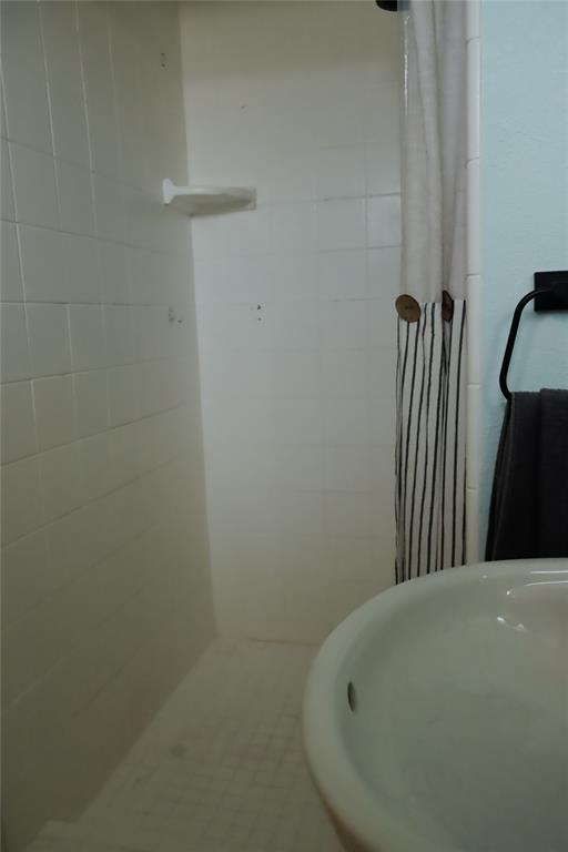 916 N Windermere Drive Property Photo 20