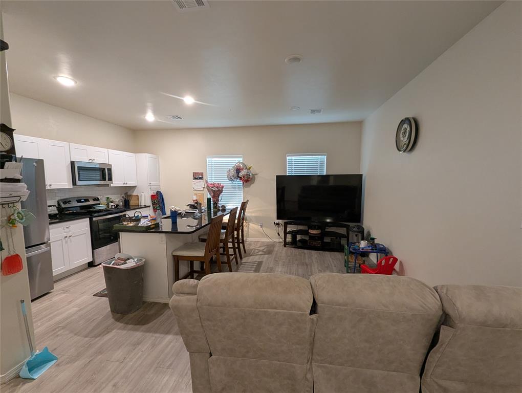 431 Nw 116th Street Property Photo 4