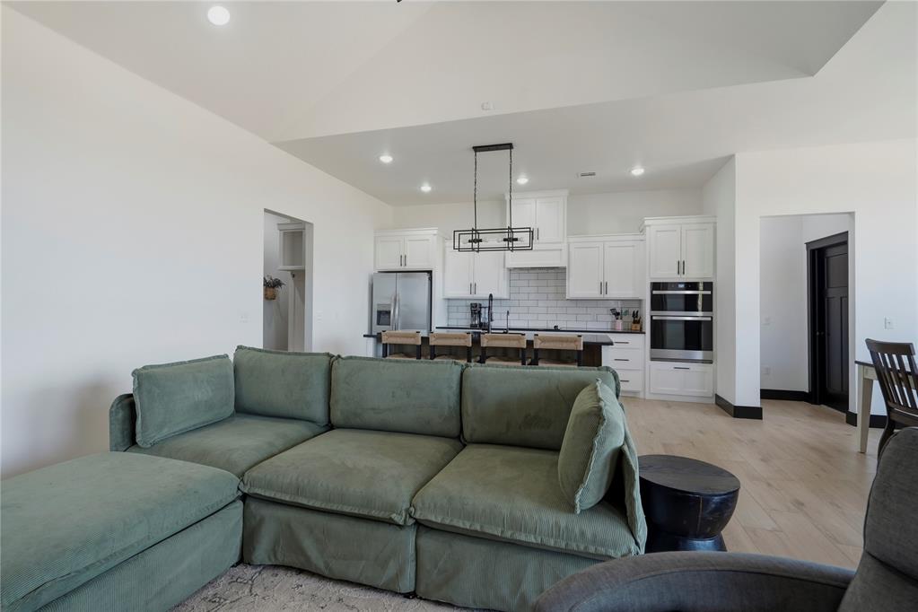2439 Wolf Creek Bend Property Photo 10