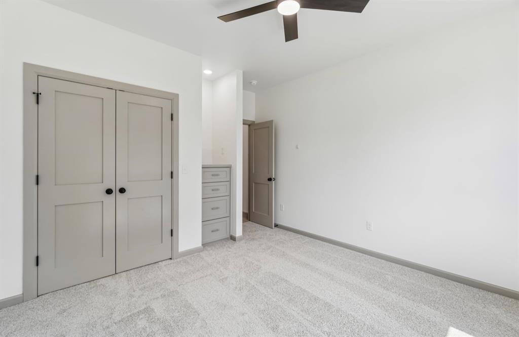 11401 E Draper Avenue Property Photo 21