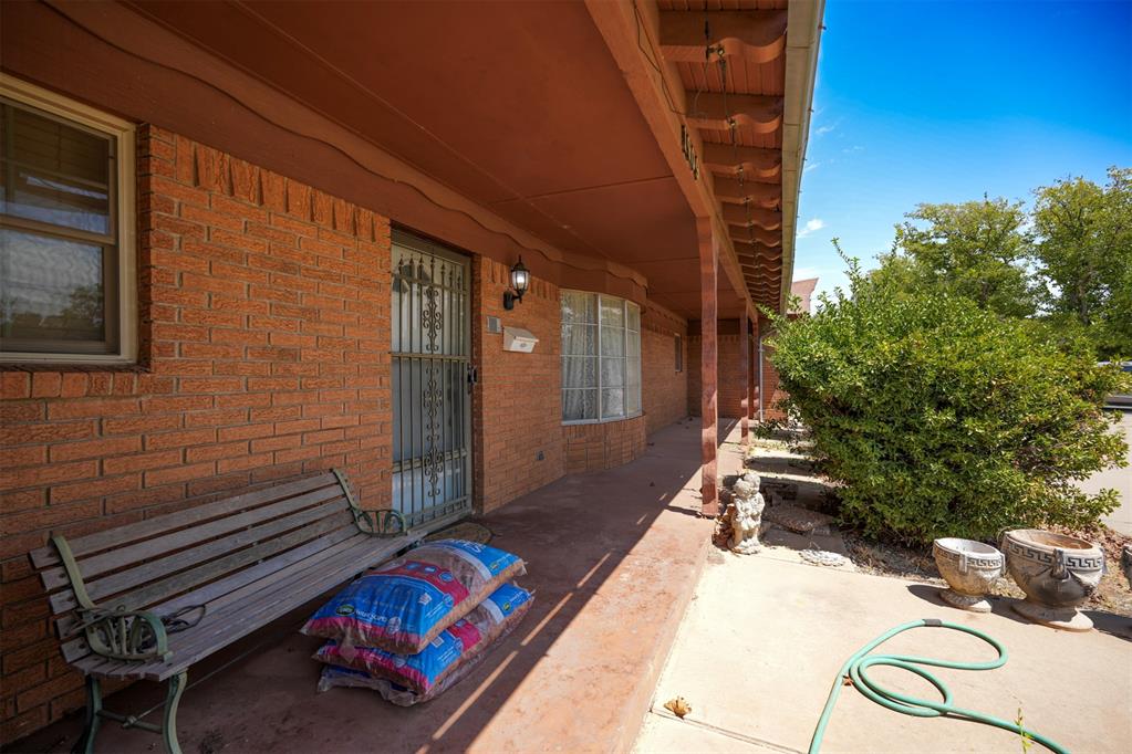 1909 Willard Drive Property Photo 5