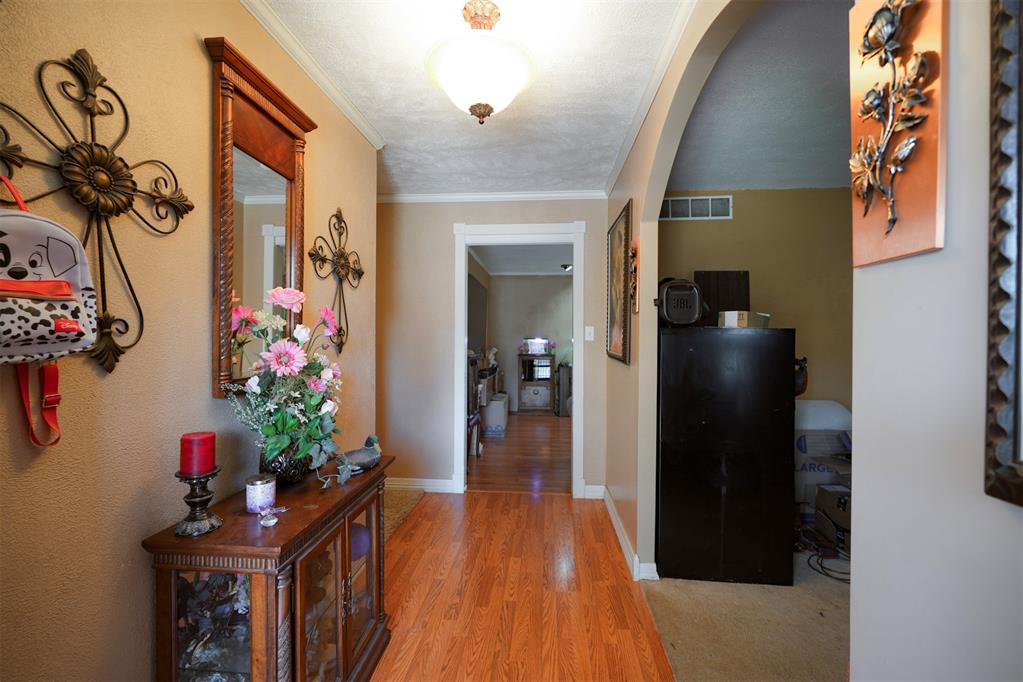 1909 Willard Drive Property Photo 7