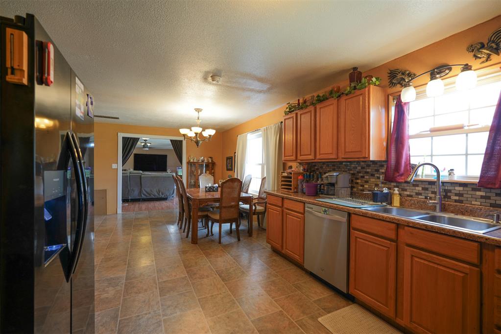 1909 Willard Drive Property Photo 14