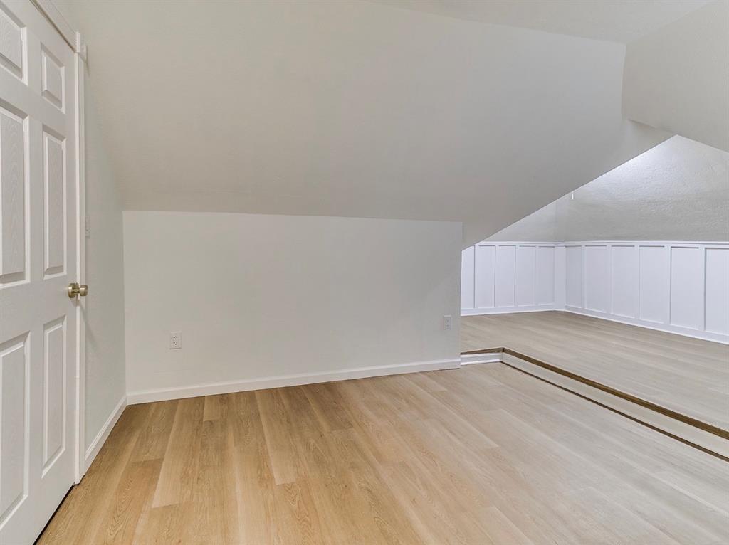 407 E Cedar Street Property Photo 19