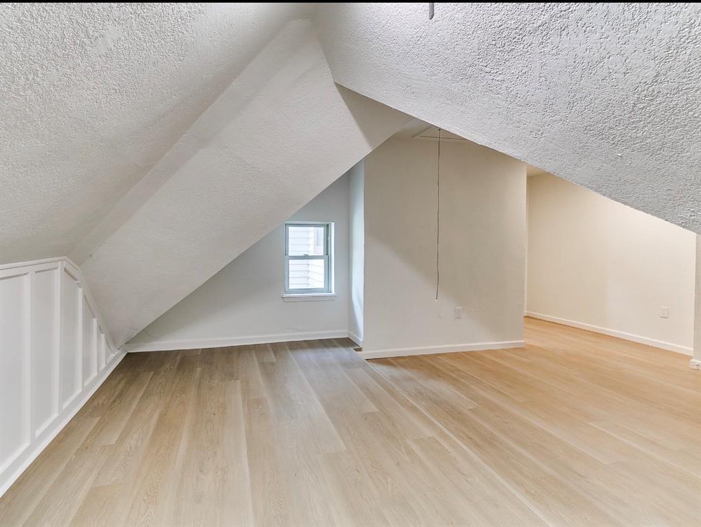 407 E Cedar Street Property Photo 20