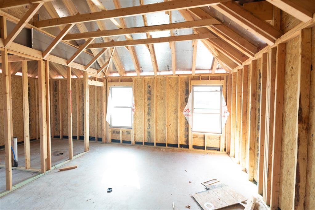 601 Straight Street Property Photo 3