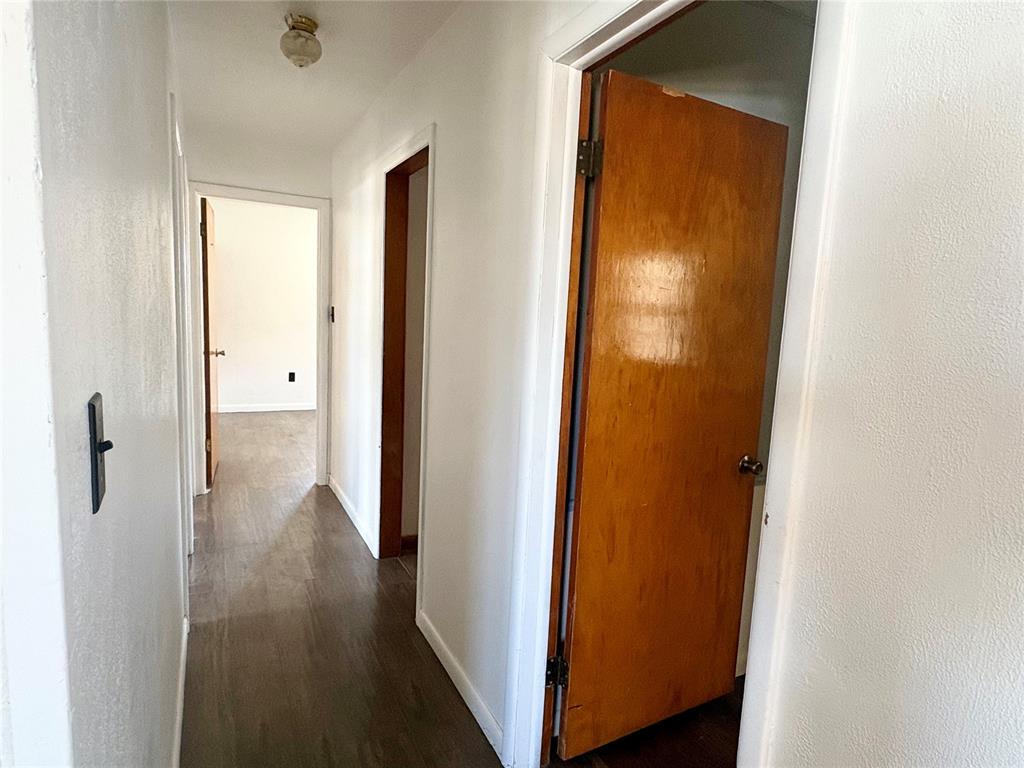 803 Willis Avenue Property Photo 8