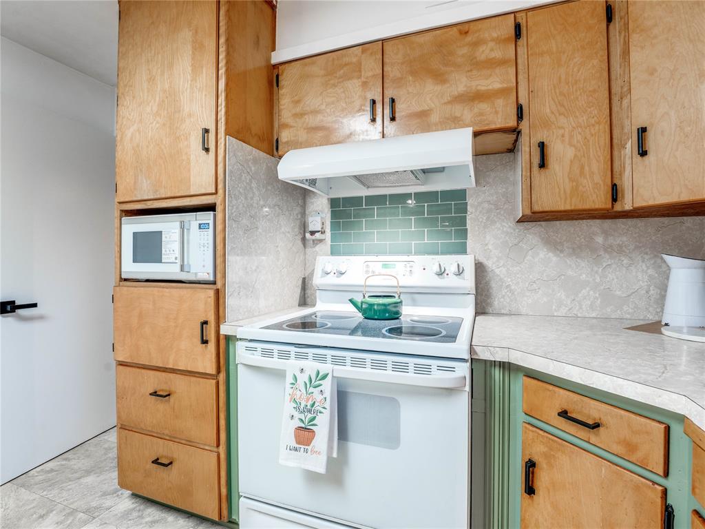 3574 N Highway 74 Property Photo 11