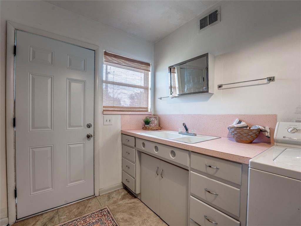 3574 N Highway 74 Property Photo 13