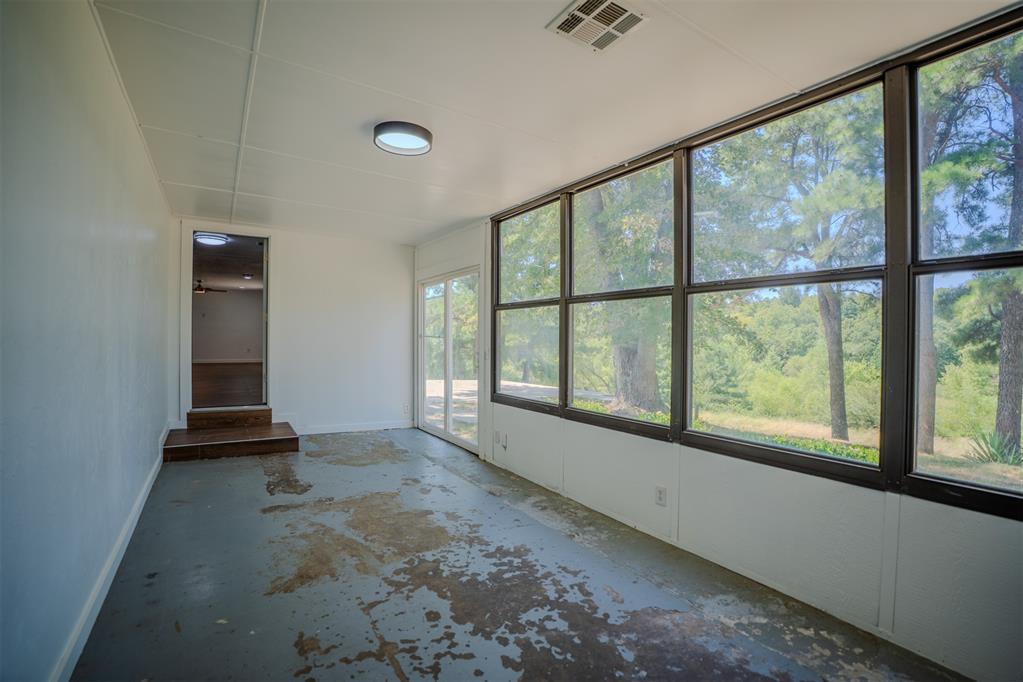 5617 S Indian Meridian Road Property Photo 4