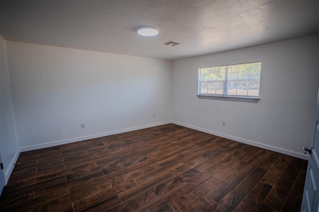 5617 S Indian Meridian Road Property Photo 9