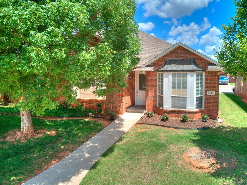 15524 Swallowtail Drive Property Photo 5
