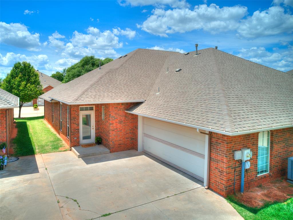 15524 Swallowtail Drive Property Photo 43