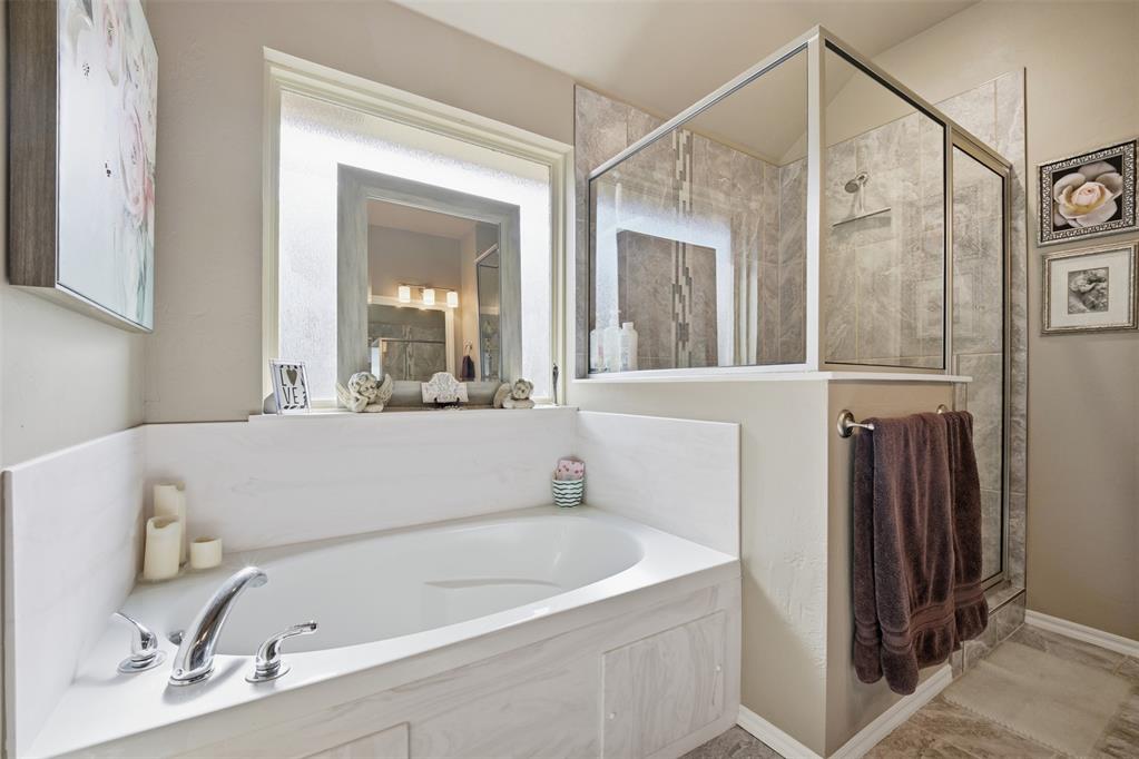 9121 Nw 89th Street Property Photo 18
