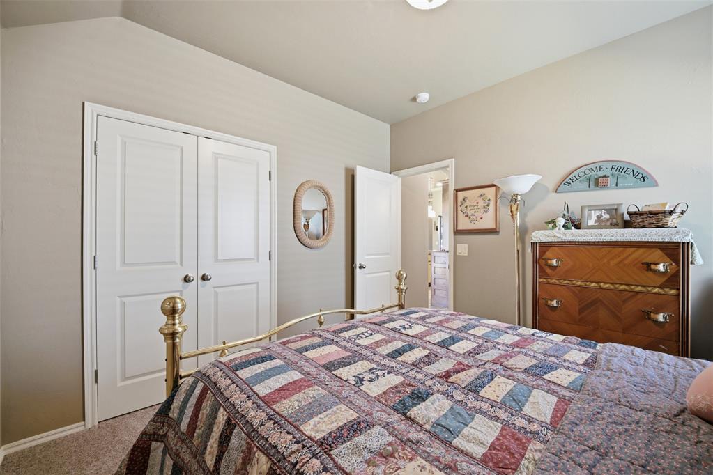 9121 Nw 89th Street Property Photo 25