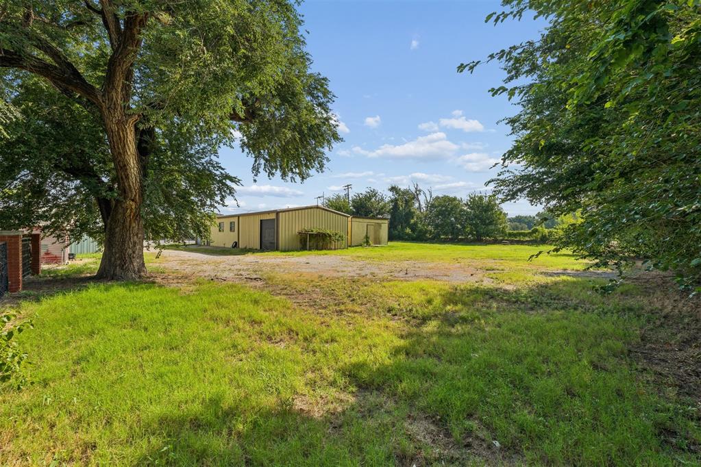902 N Purdue Avenue Property Photo 29