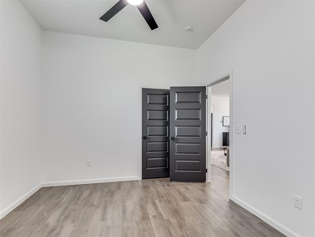 2217 Los Angeles Avenue Property Photo 38
