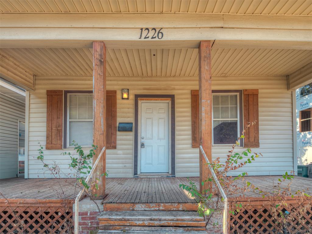 1226 Nw 8th Street Property Photo 4